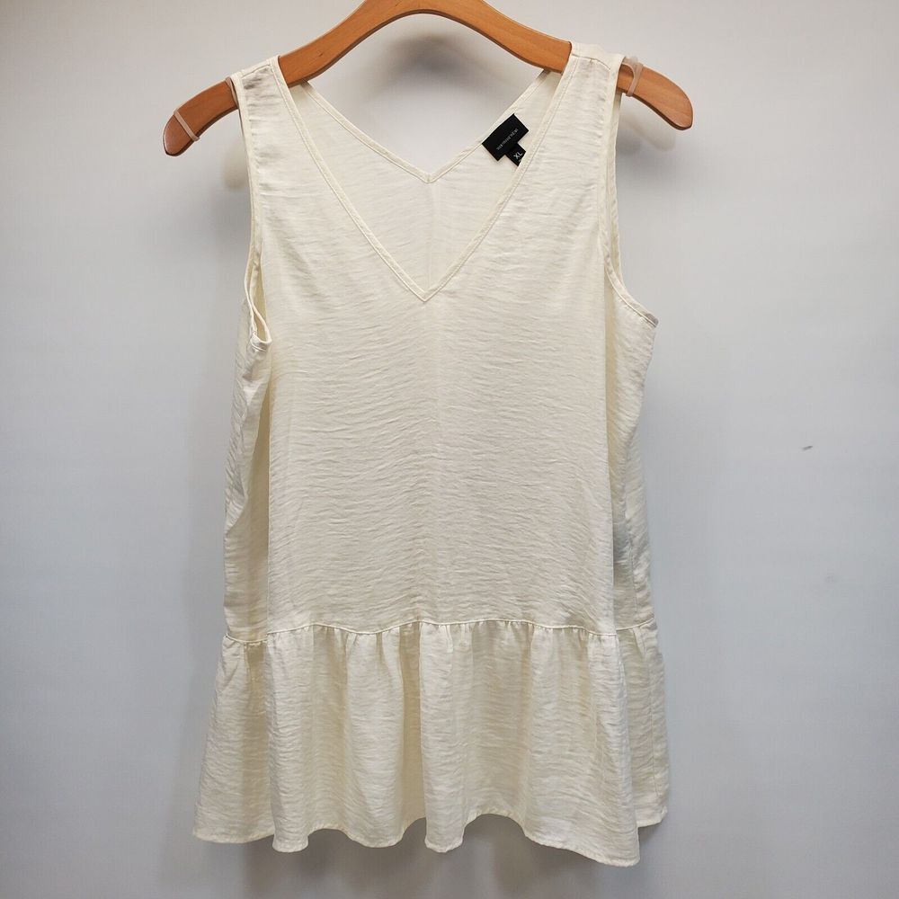 Who‎ What Wear Ivory Sleeveless V Neck Peplum Top Size XL